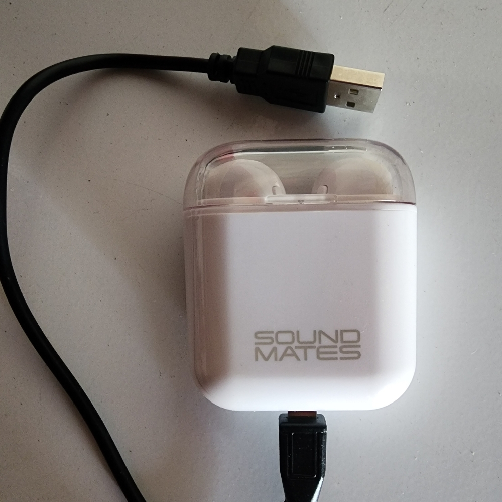 Sound mates earbuds